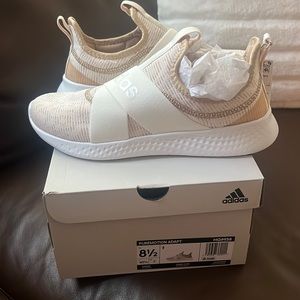 Adidas Puremotion Adapt - NWT - tan/Ivory/white